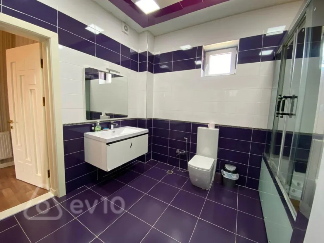 Kirayə verilir 6 otaqlı həyət evi 350 m²