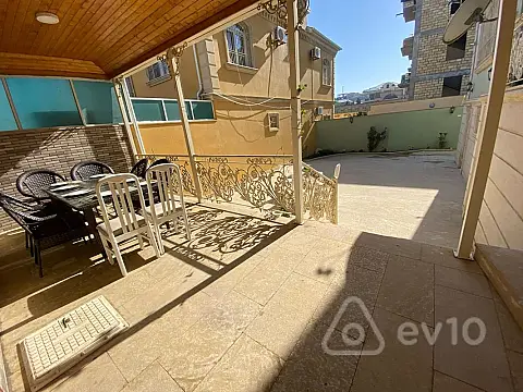 Kirayə verilir 6 otaqlı həyət evi 350 m²