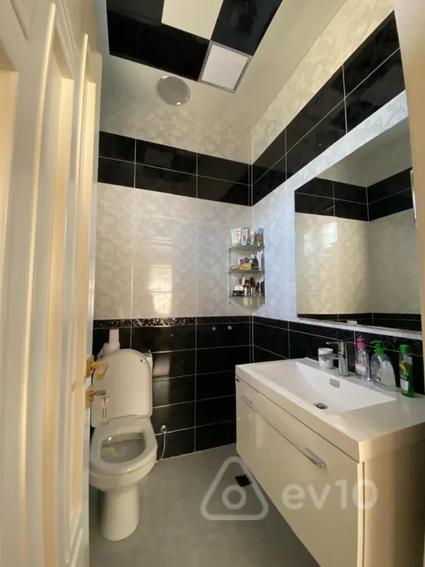 Kirayə verilir 6 otaqlı həyət evi 350 m²