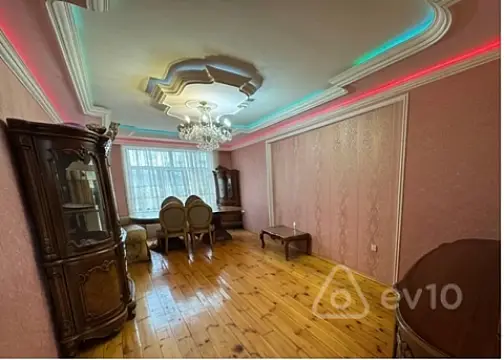 Kirayə verilir 4 otaqlı yeni tikili 100 m²