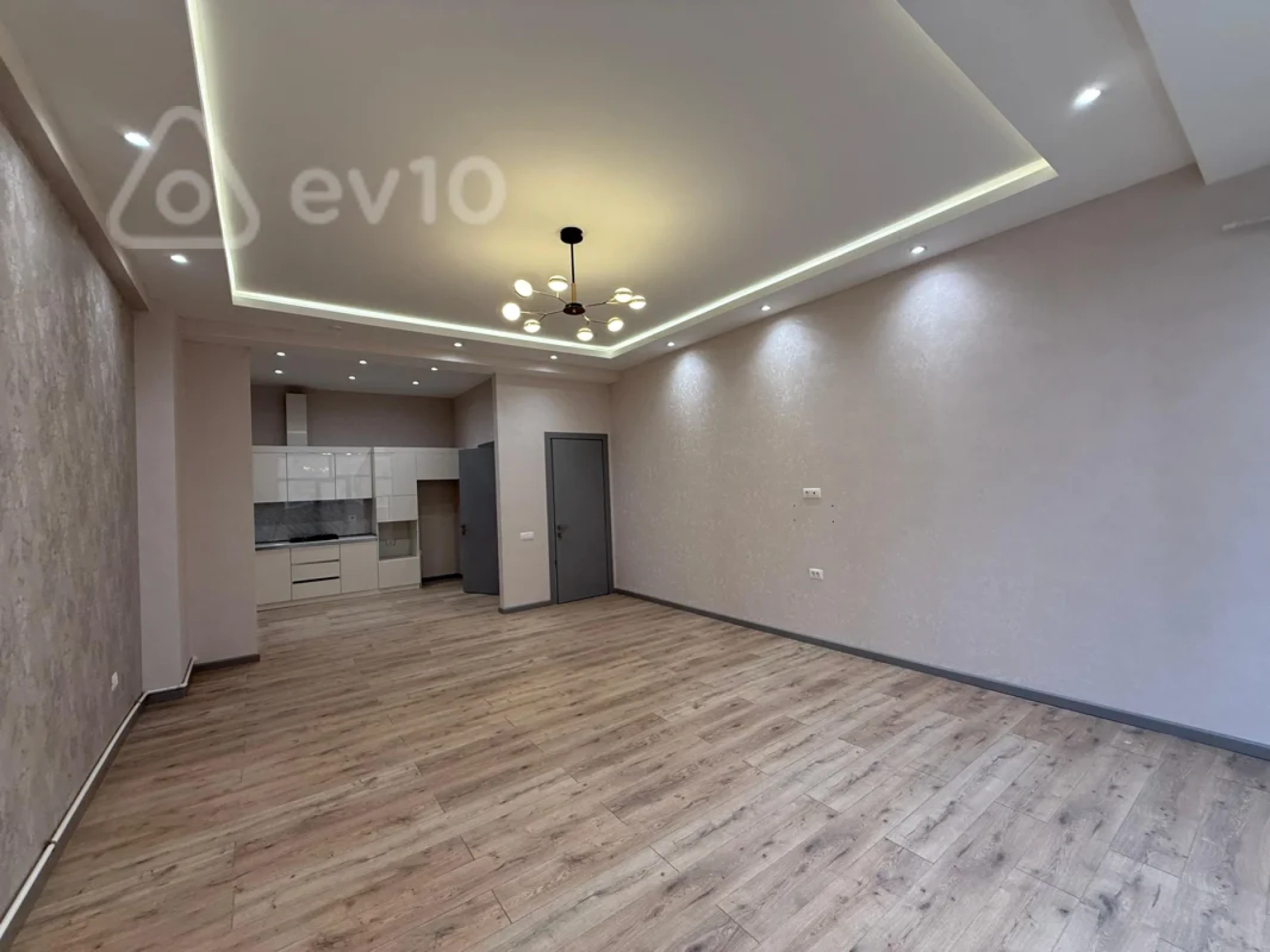 Satılır 2 otaqlı yeni tikili 92 m²