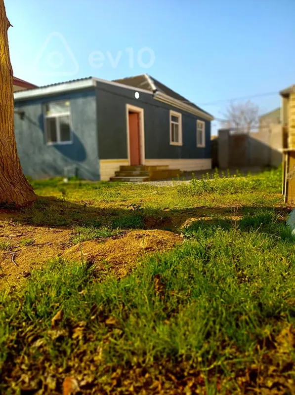 Satılır 5 otaqlı həyət evi 142 m²