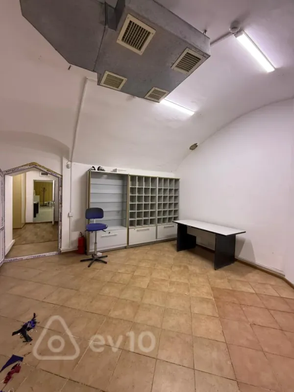 Kirayə verilir mənzil 150 m²