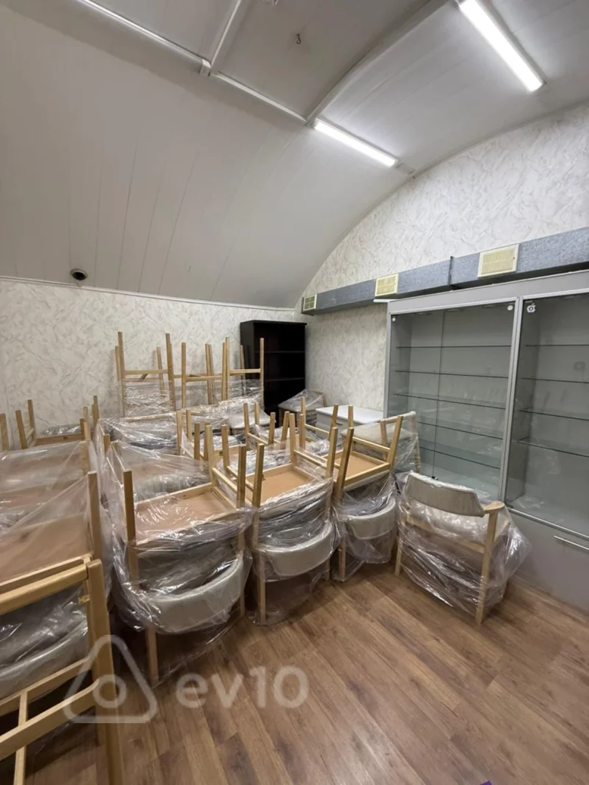 Kirayə verilir mənzil 150 m²