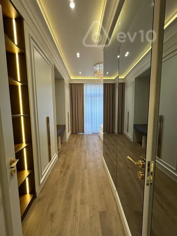 Satılır 3 otaqlı yeni tikili 124 m²