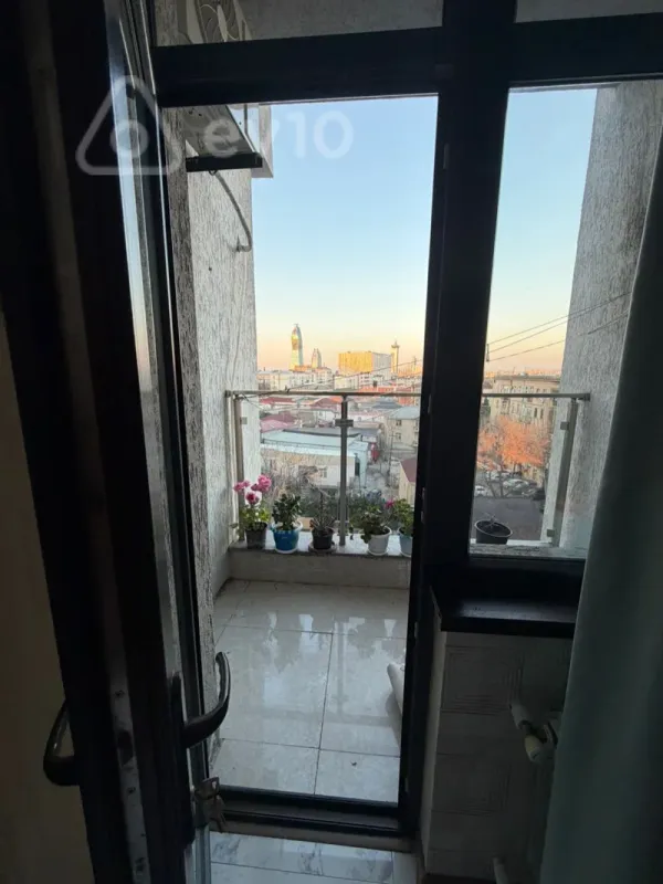 Kirayə verilir 2 otaqlı yeni tikili 50 m²