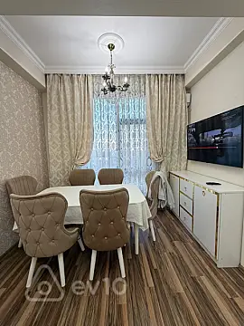 Kirayə verilir 2 otaqlı yeni tikili 50 m²
