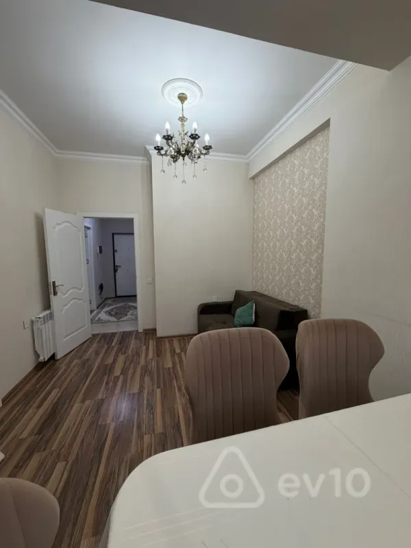 Kirayə verilir 2 otaqlı yeni tikili 50 m²