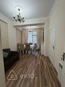 Kirayə verilir 2 otaqlı yeni tikili 50 m²