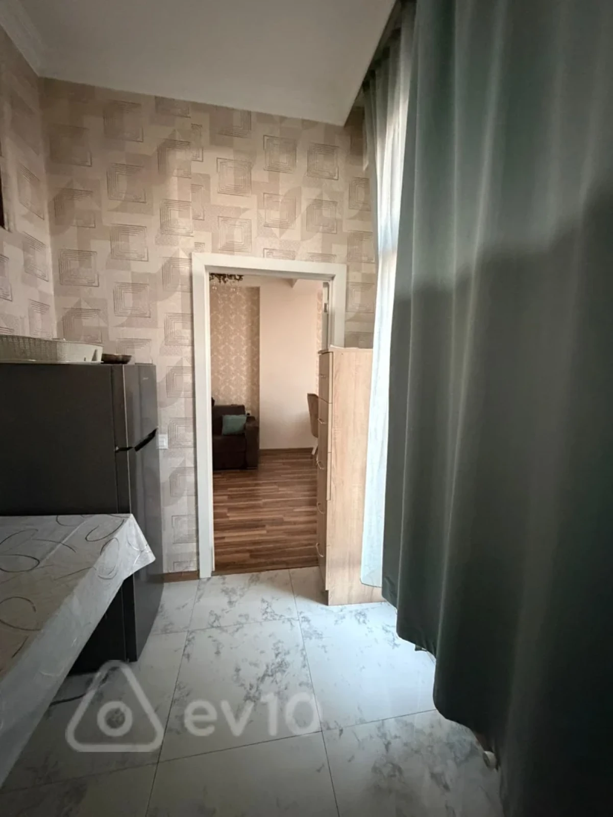 Kirayə verilir 2 otaqlı yeni tikili 50 m²
