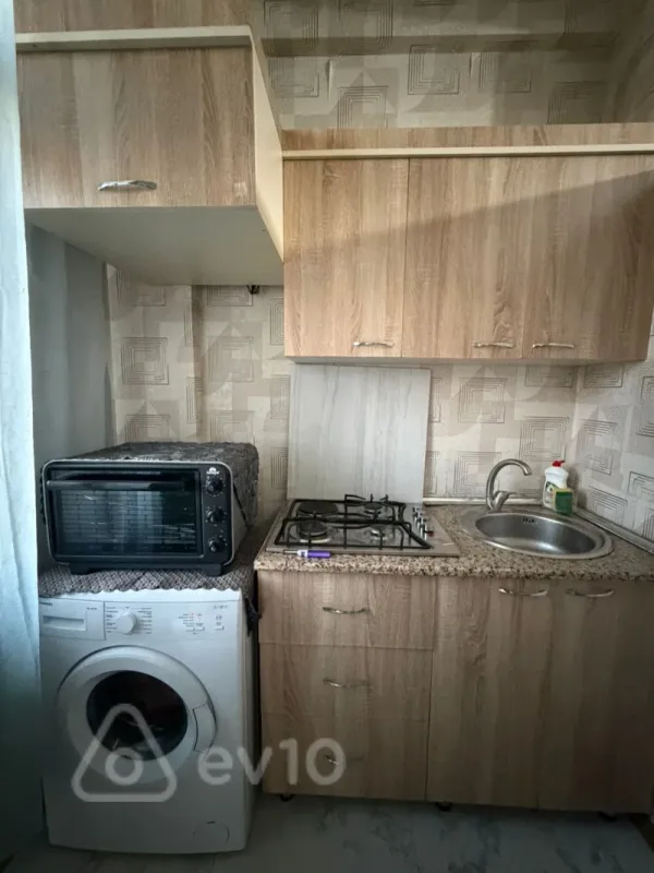 Kirayə verilir 2 otaqlı yeni tikili 50 m²