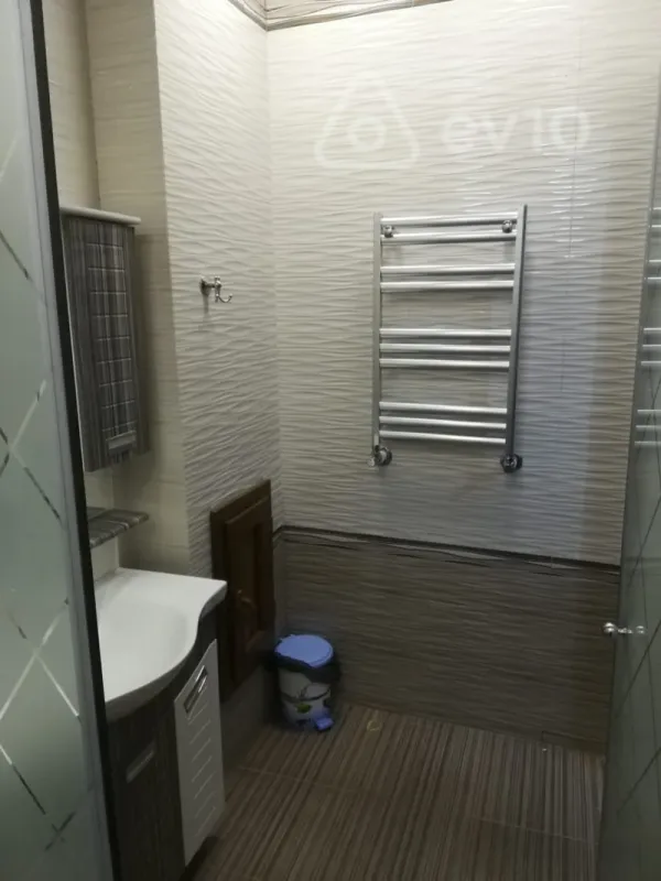 Kirayə verilir 3 otaqlı yeni tikili 110 m²