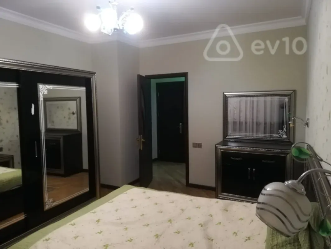 Kirayə verilir 3 otaqlı yeni tikili 110 m²