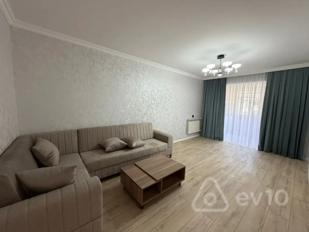 Satılır 2 otaqlı köhnə tikili 35 m²