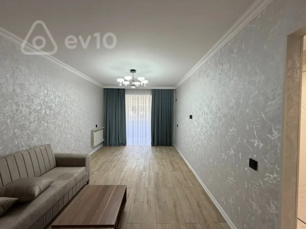 Satılır 2 otaqlı köhnə tikili 35 m²