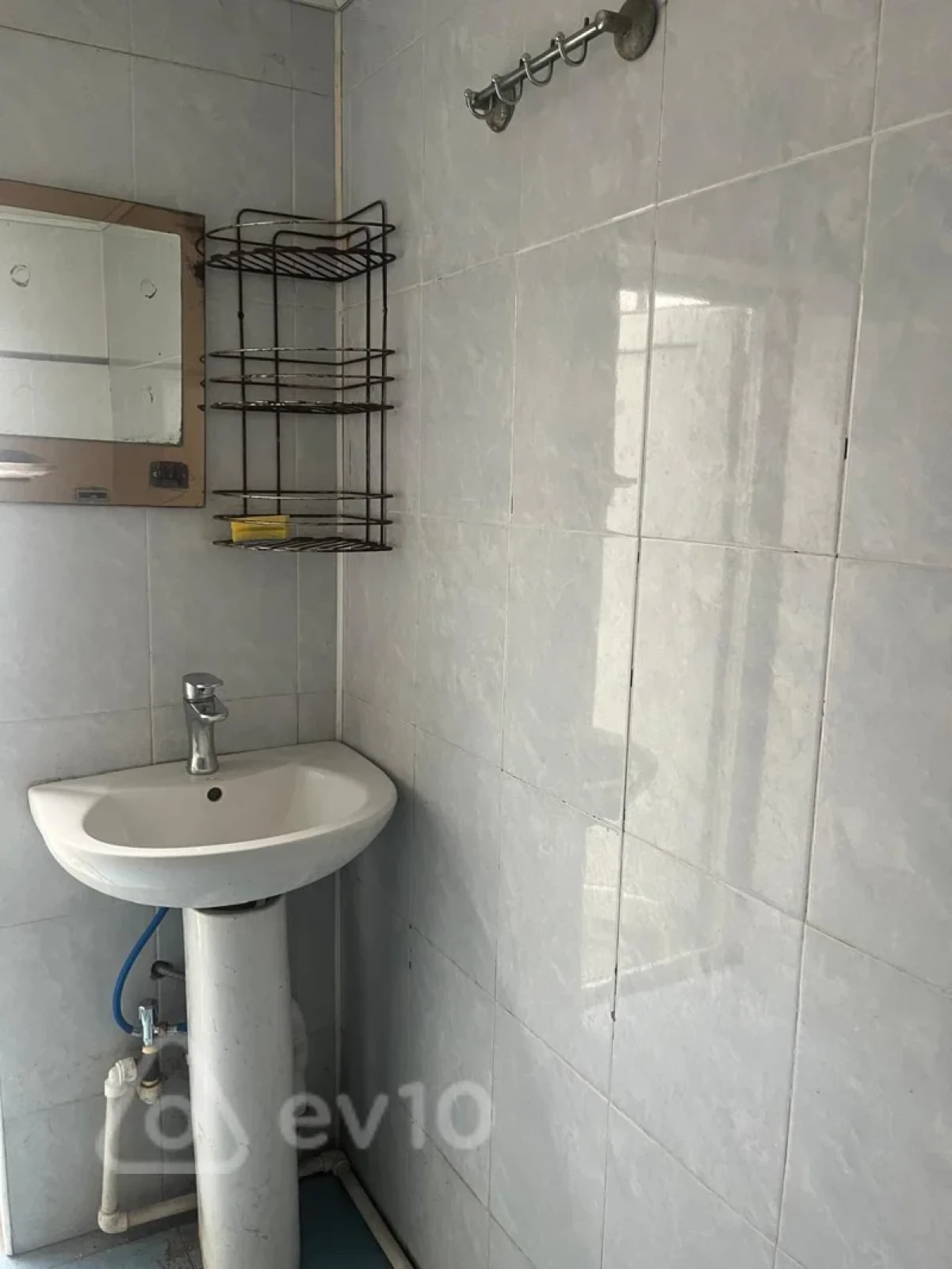 Satılır 2 otaqlı həyət evi 43 m²