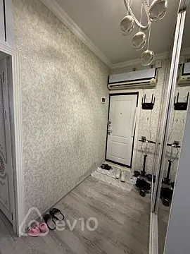 Satılır 3 otaqlı köhnə tikili 75 m²