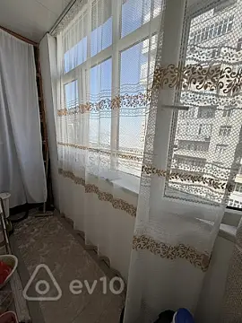 Satılır 3 otaqlı köhnə tikili 75 m²