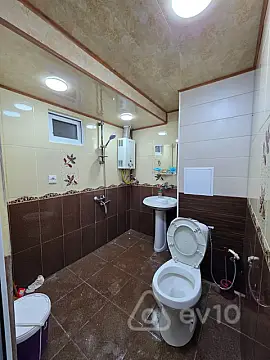 Kirayə verilir 2 otaqlı köhnə tikili 48 m²