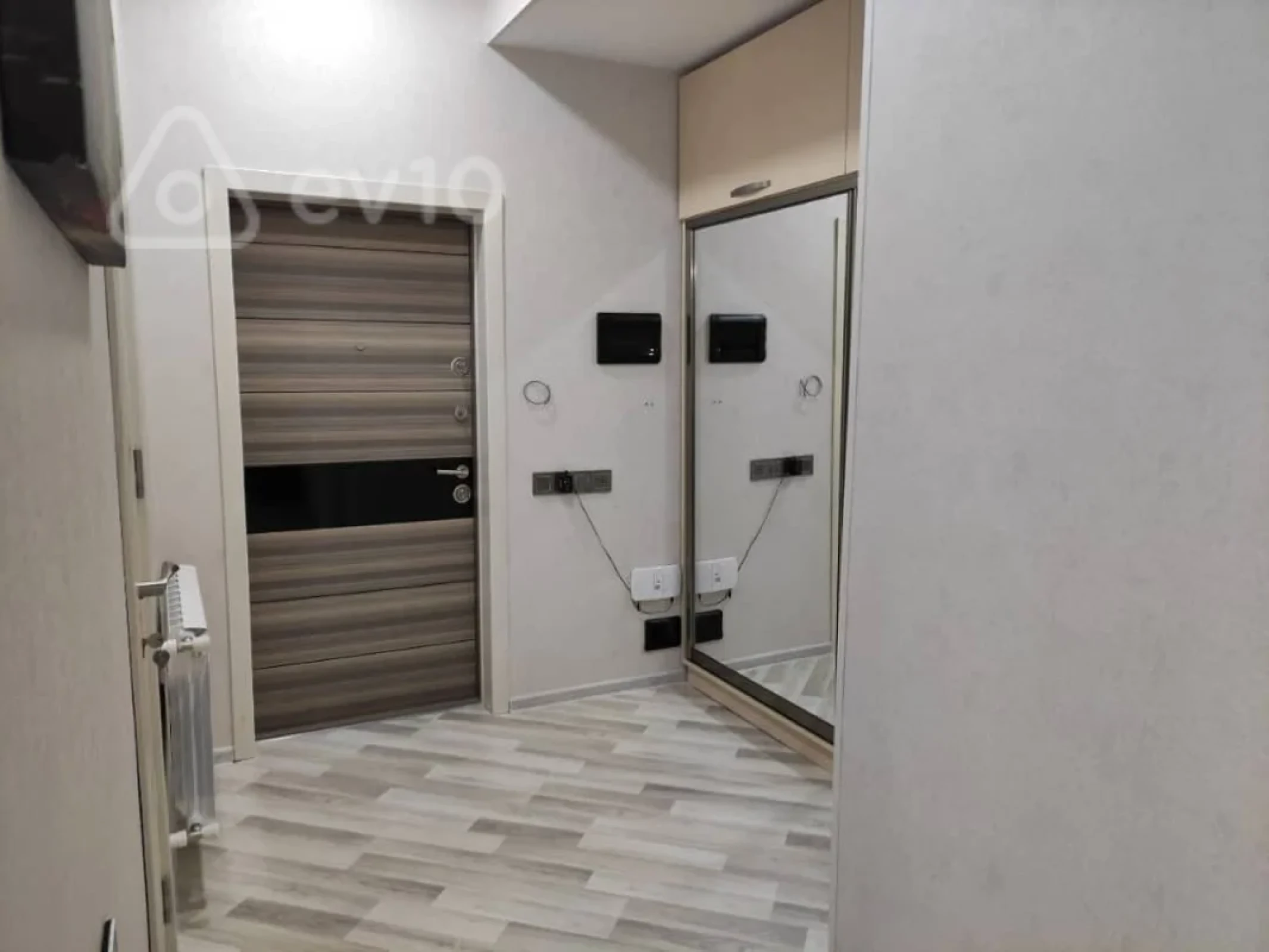 Kirayə verilir 2 otaqlı yeni tikili 71 m²