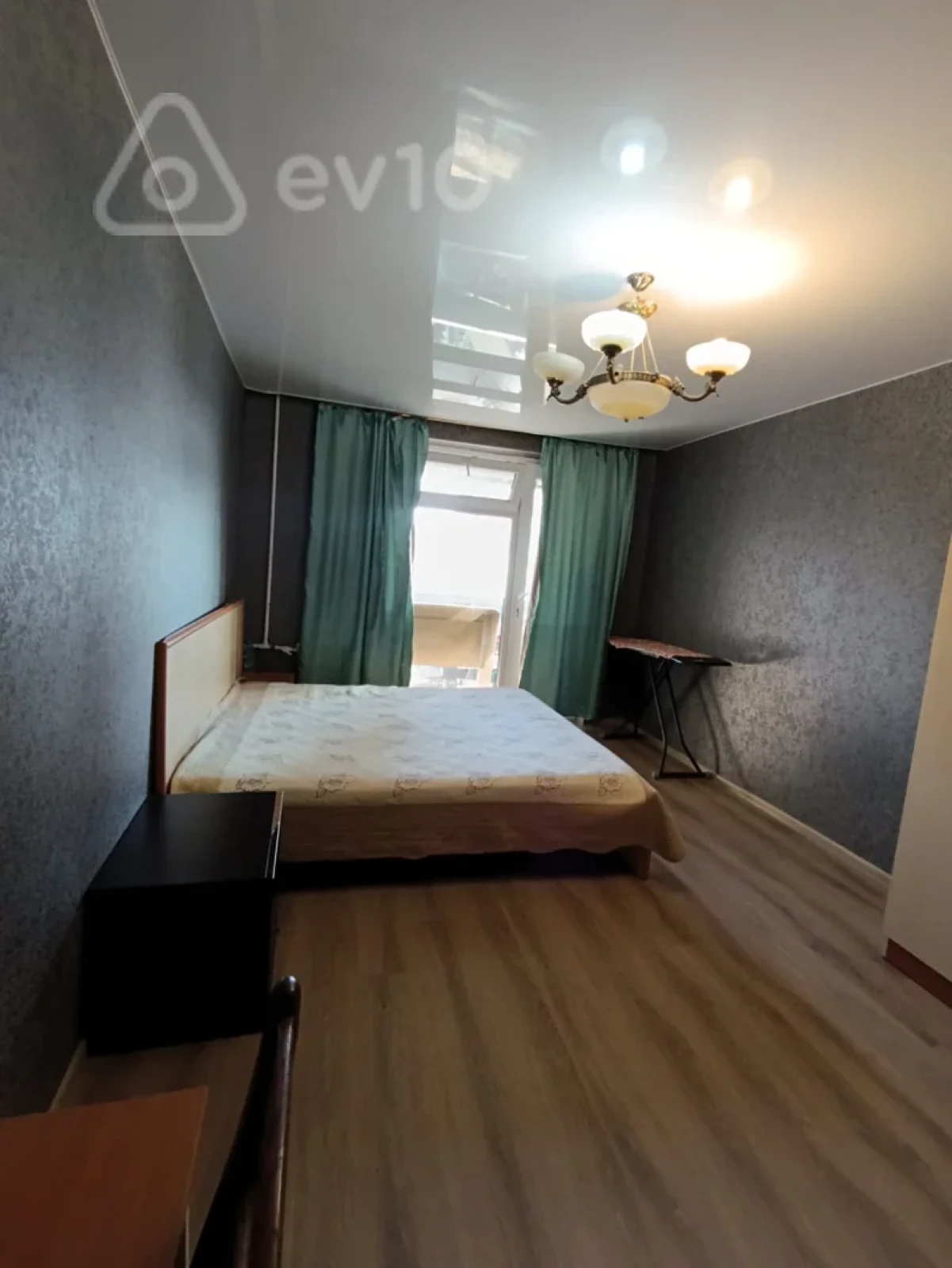 Kirayə verilir 3 otaqlı köhnə tikili 70 m²