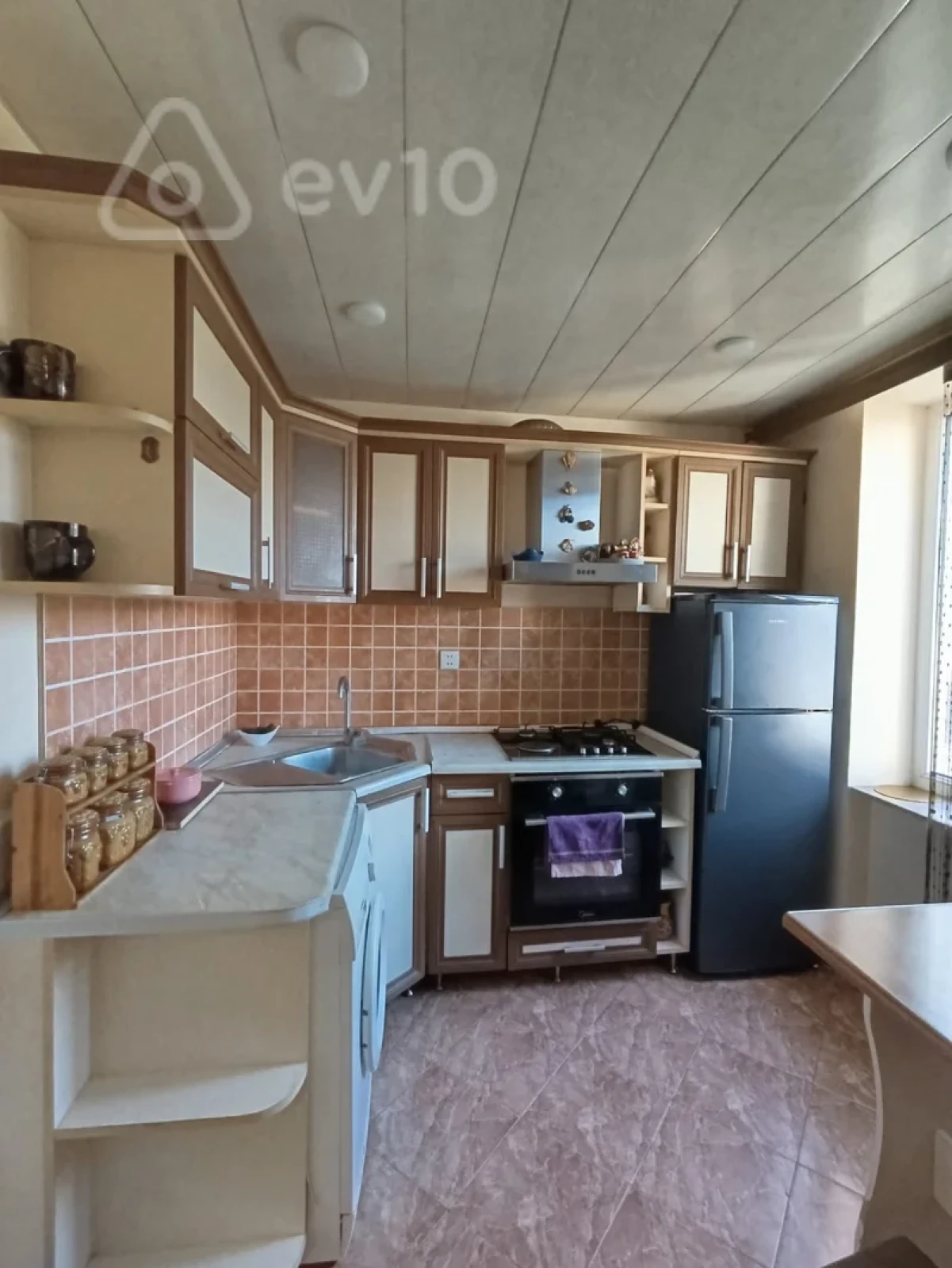 Kirayə verilir 3 otaqlı köhnə tikili 70 m²