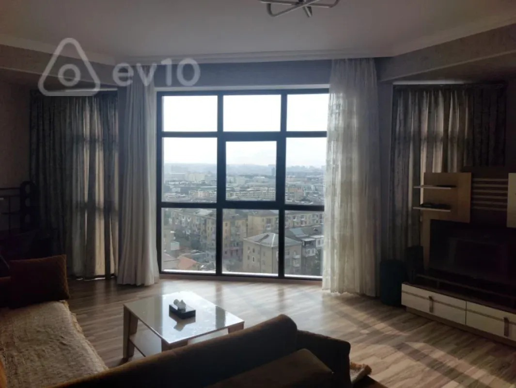 Kirayə verilir 2 otaqlı yeni tikili 86 m²