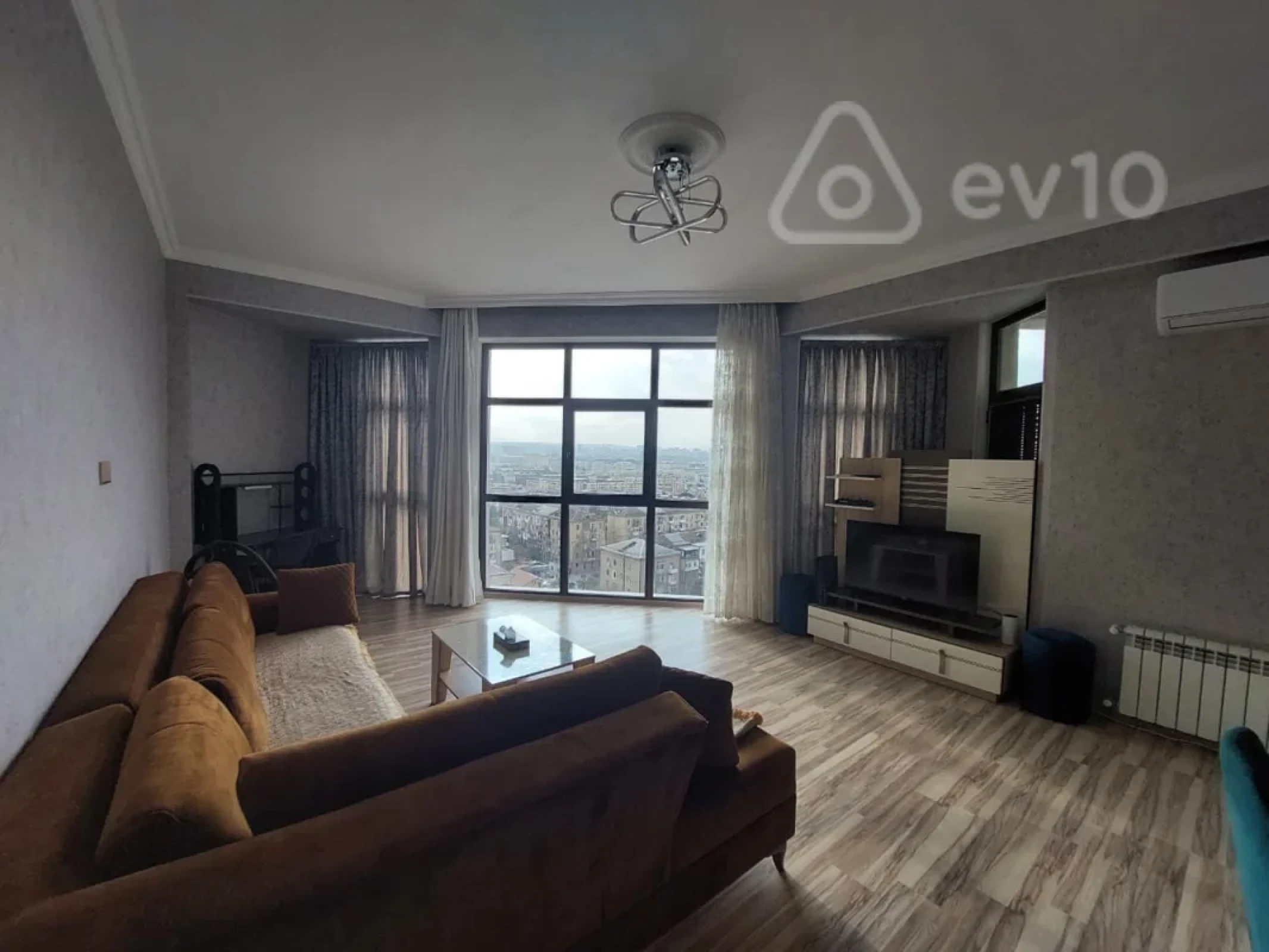 Kirayə verilir 2 otaqlı yeni tikili 86 m²