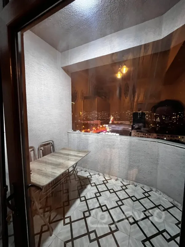 Kirayə verilir 2 otaqlı yeni tikili 86 m²