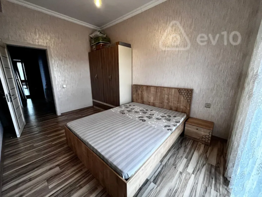 Kirayə verilir 2 otaqlı yeni tikili 86 m²