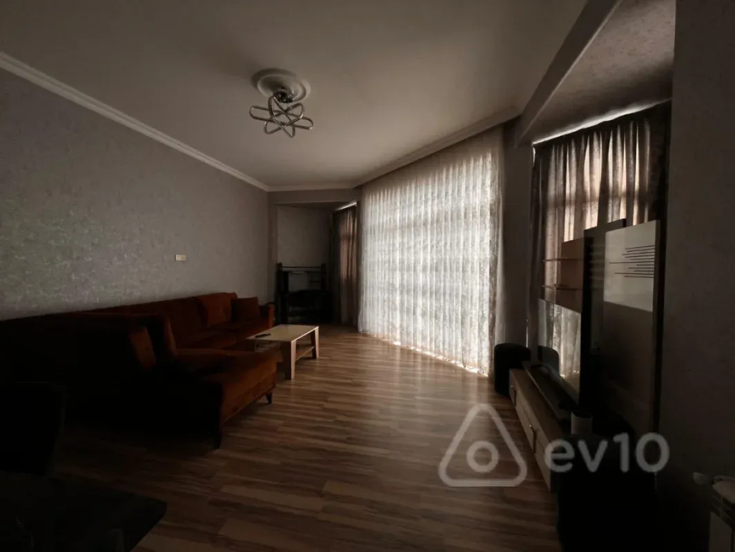Kirayə verilir 2 otaqlı yeni tikili 86 m²