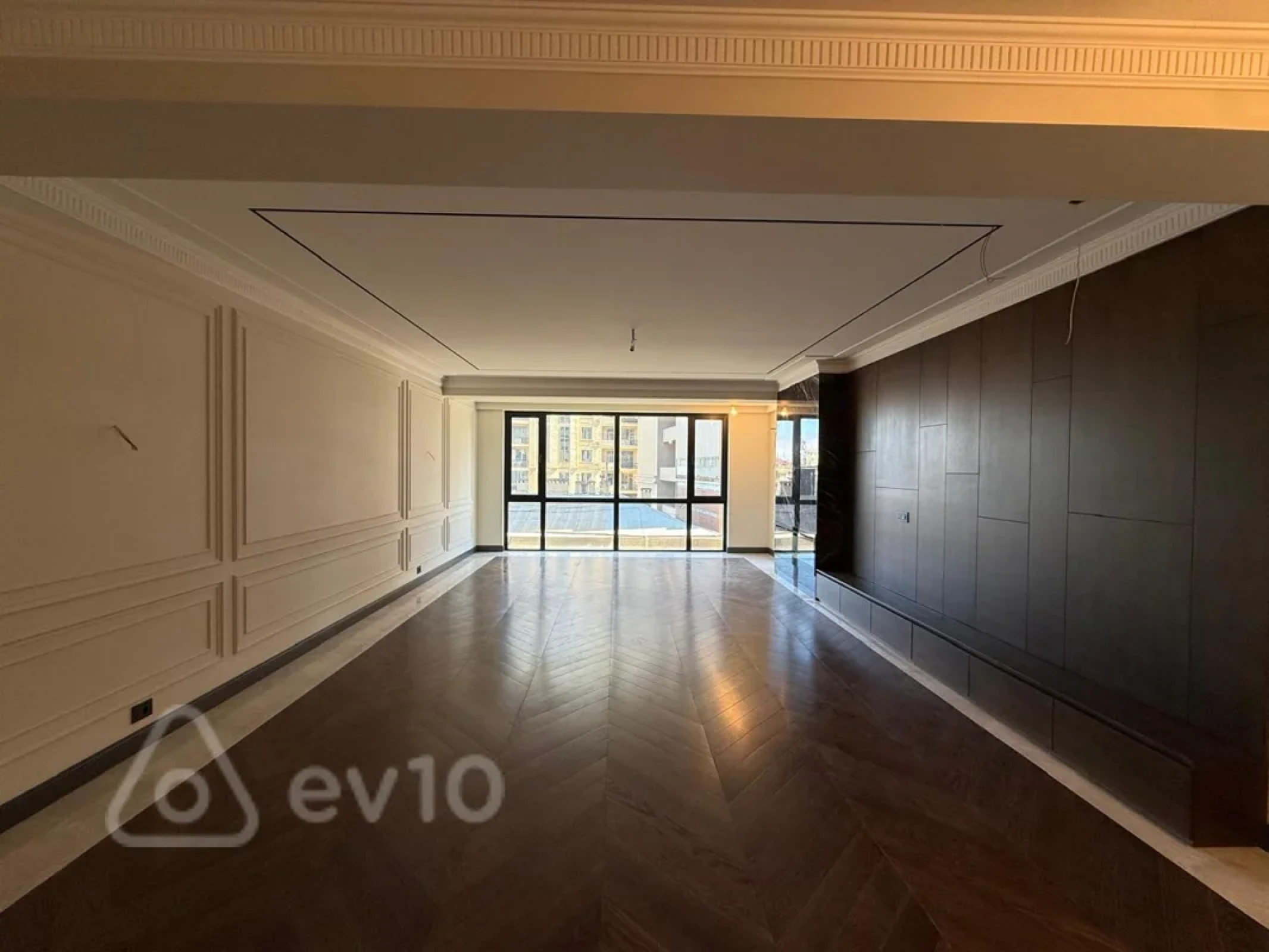 Satılır 4 otaqlı yeni tikili 220 m²