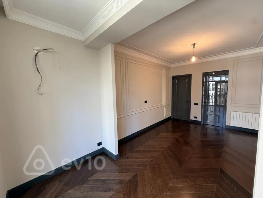 Satılır 4 otaqlı yeni tikili 220 m²
