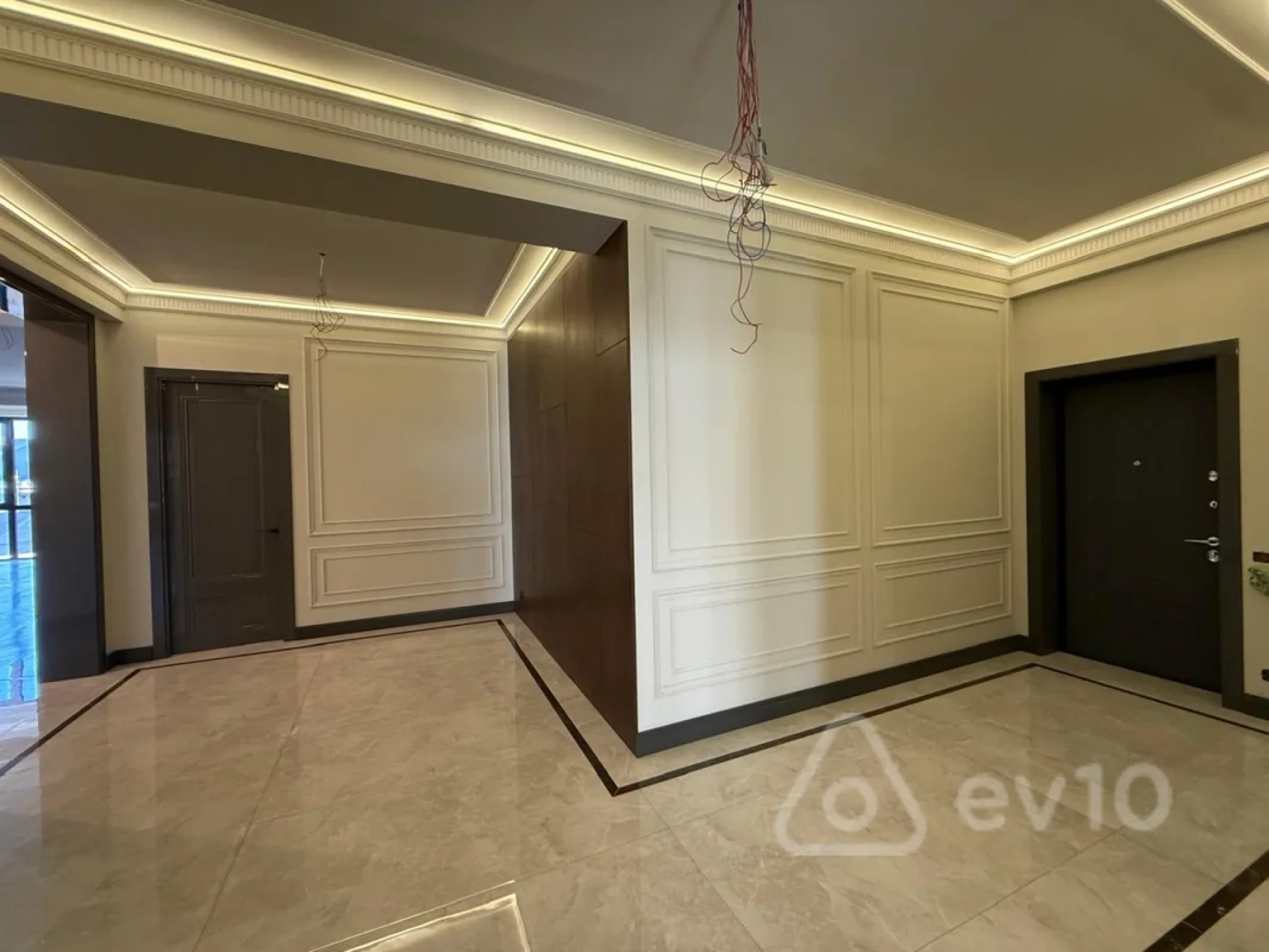 Satılır 4 otaqlı yeni tikili 220 m²