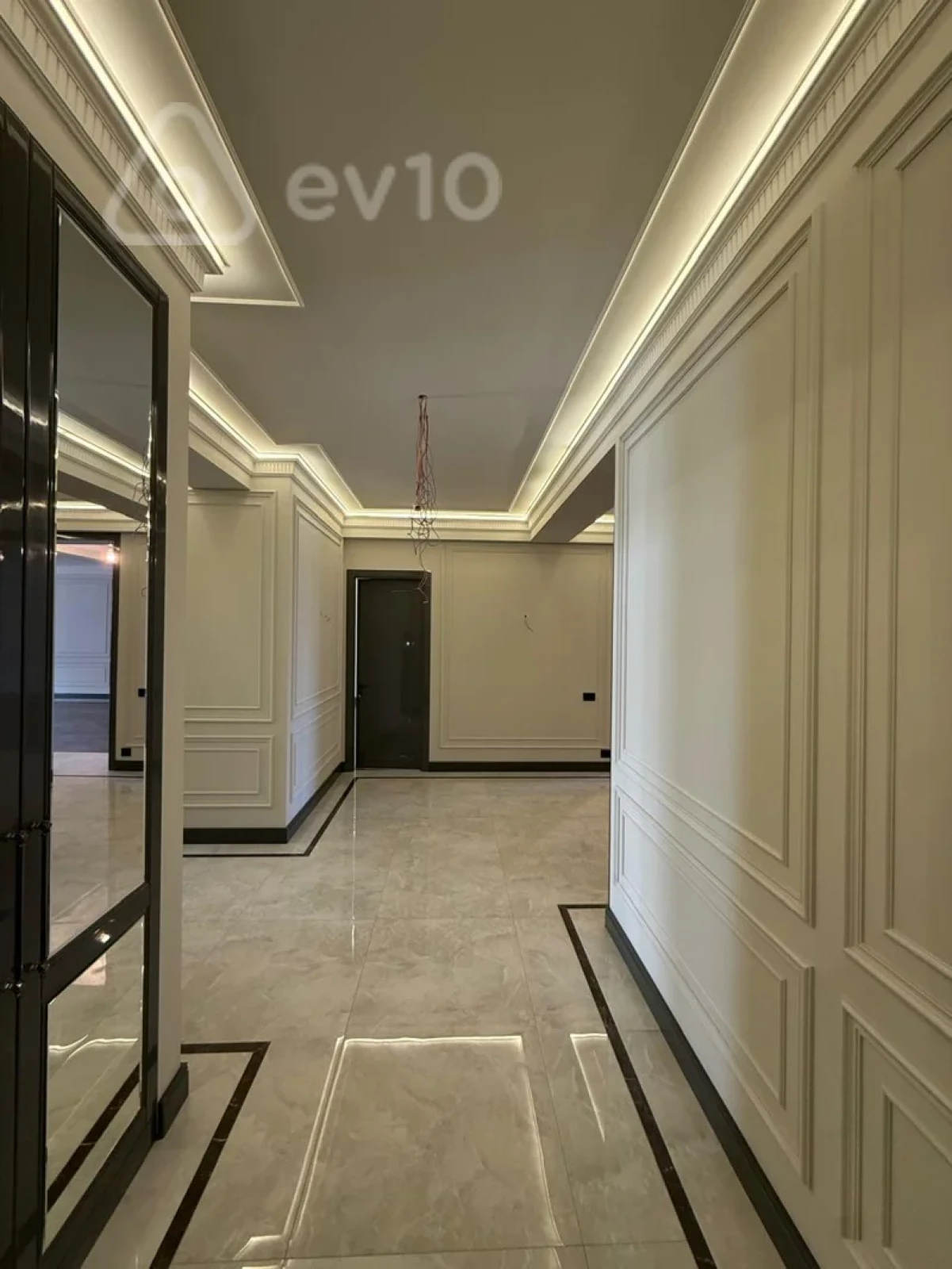 Satılır 4 otaqlı yeni tikili 220 m²