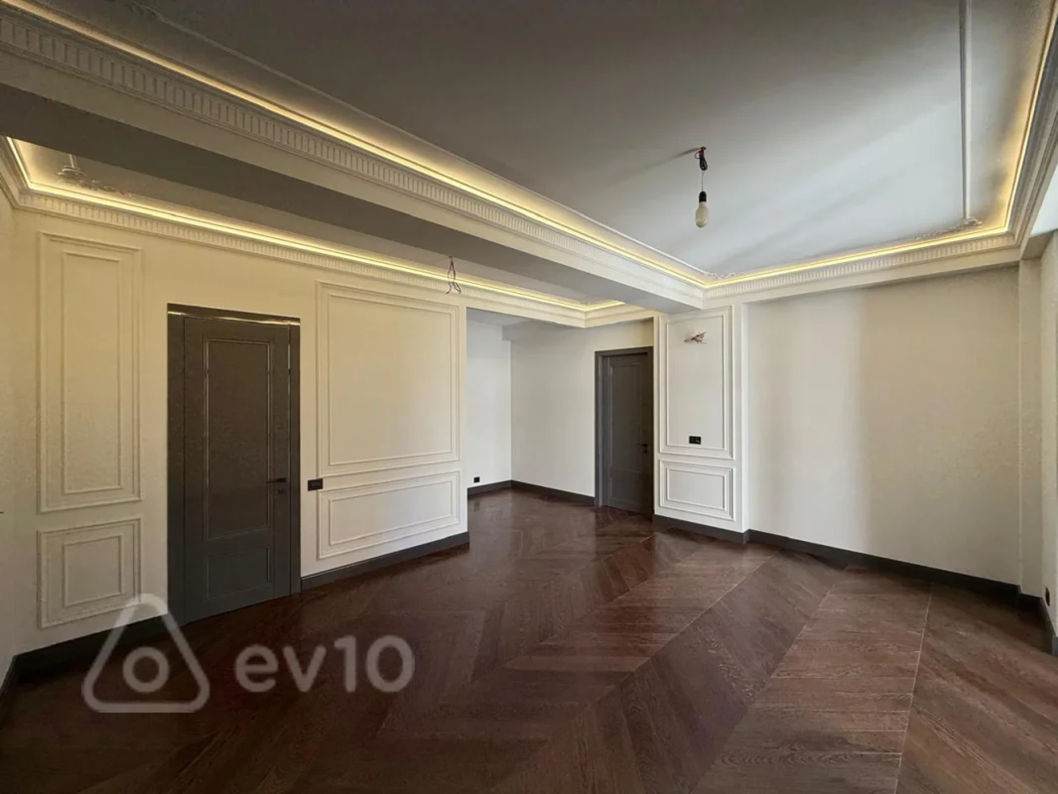 Satılır 4 otaqlı yeni tikili 220 m²