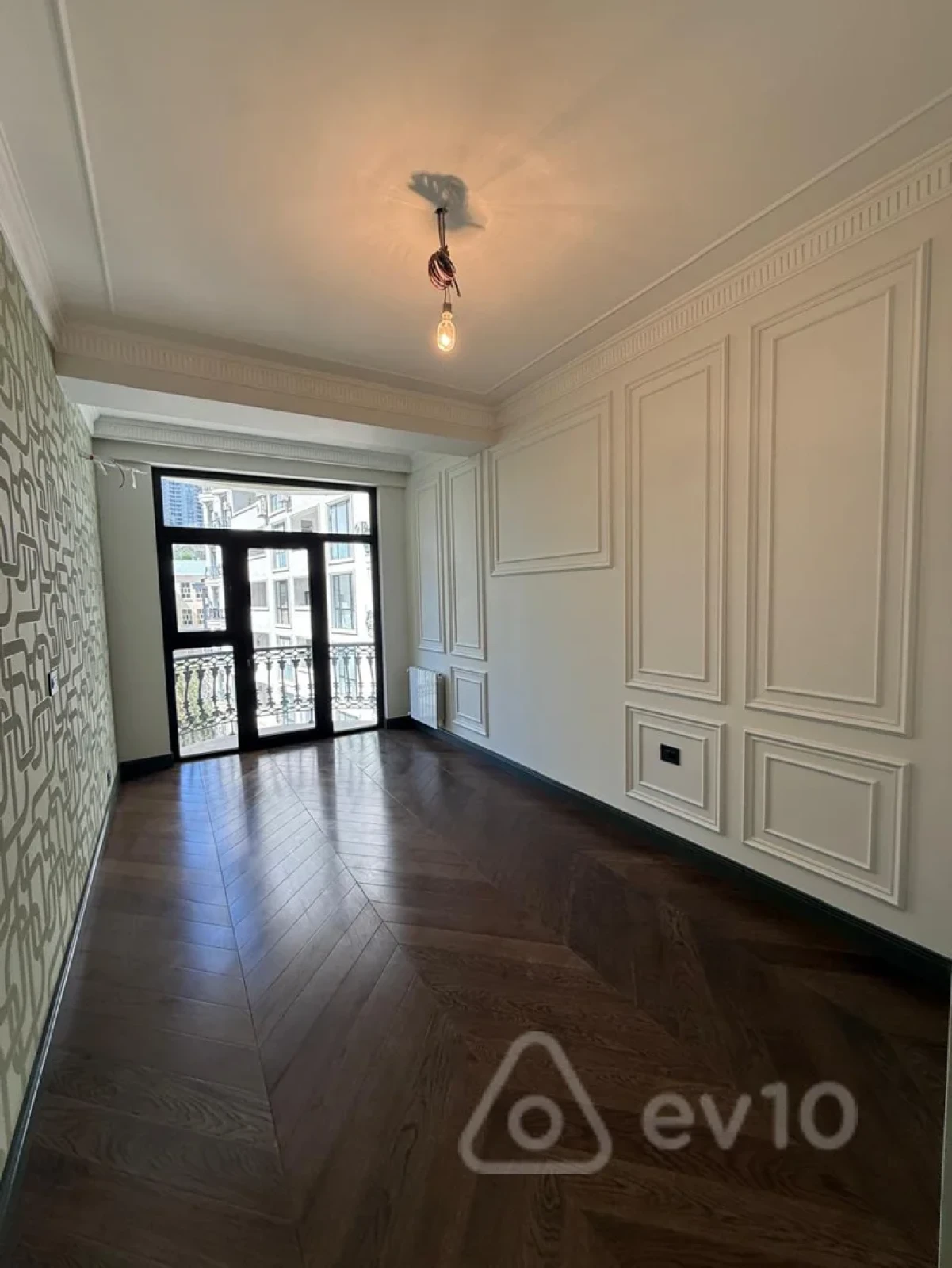 Satılır 4 otaqlı yeni tikili 220 m²