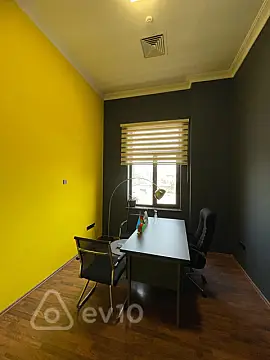 Kirayə verilir 4 otaqlı ofis 150 m²