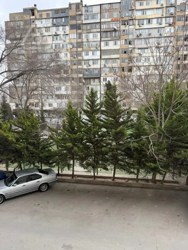 Satılır 2 otaqlı köhnə tikili 53 m²