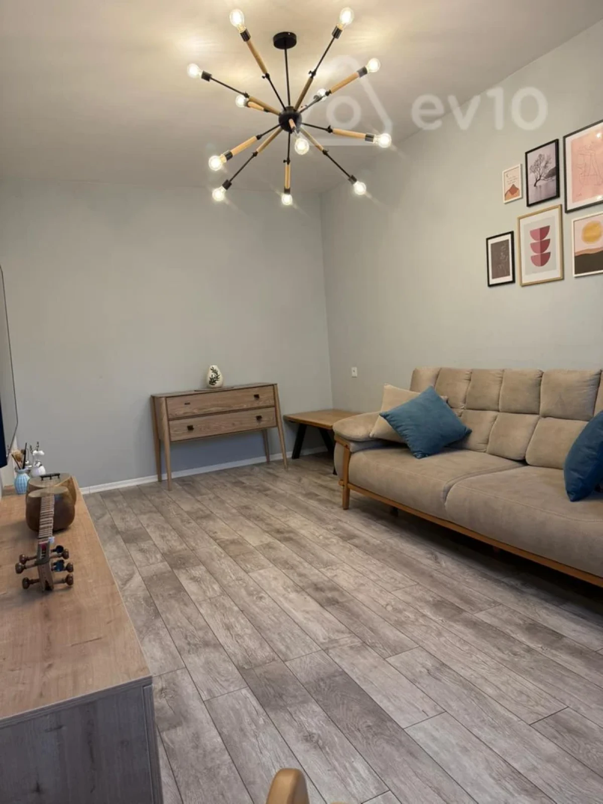 Satılır 2 otaqlı köhnə tikili 53 m²