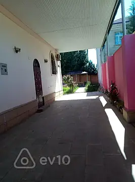 Satılır 5 otaqlı həyət evi 150 m²