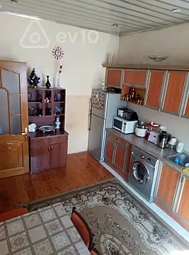 Satılır 5 otaqlı həyət evi 150 m²