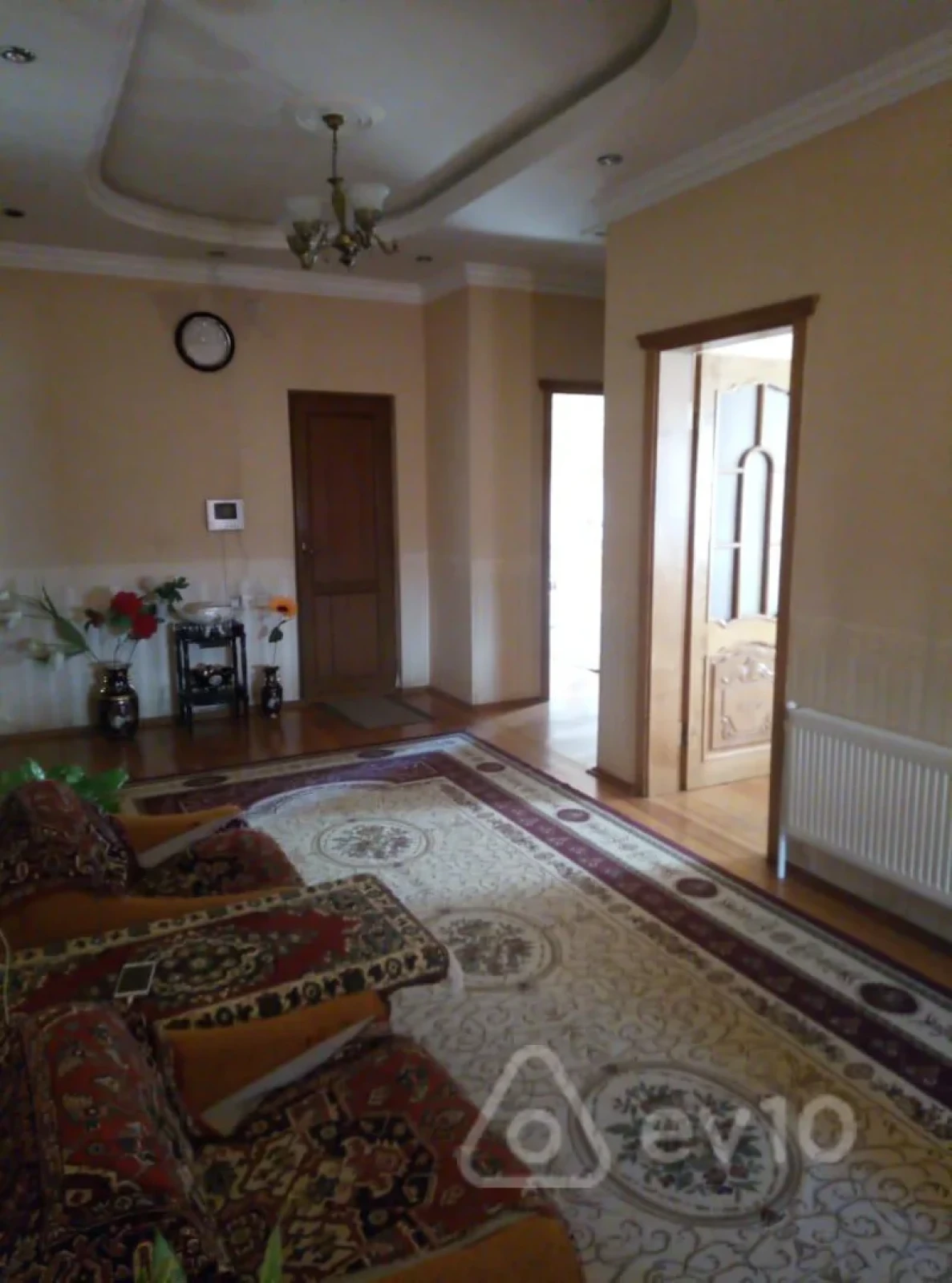 Satılır 5 otaqlı həyət evi 150 m²