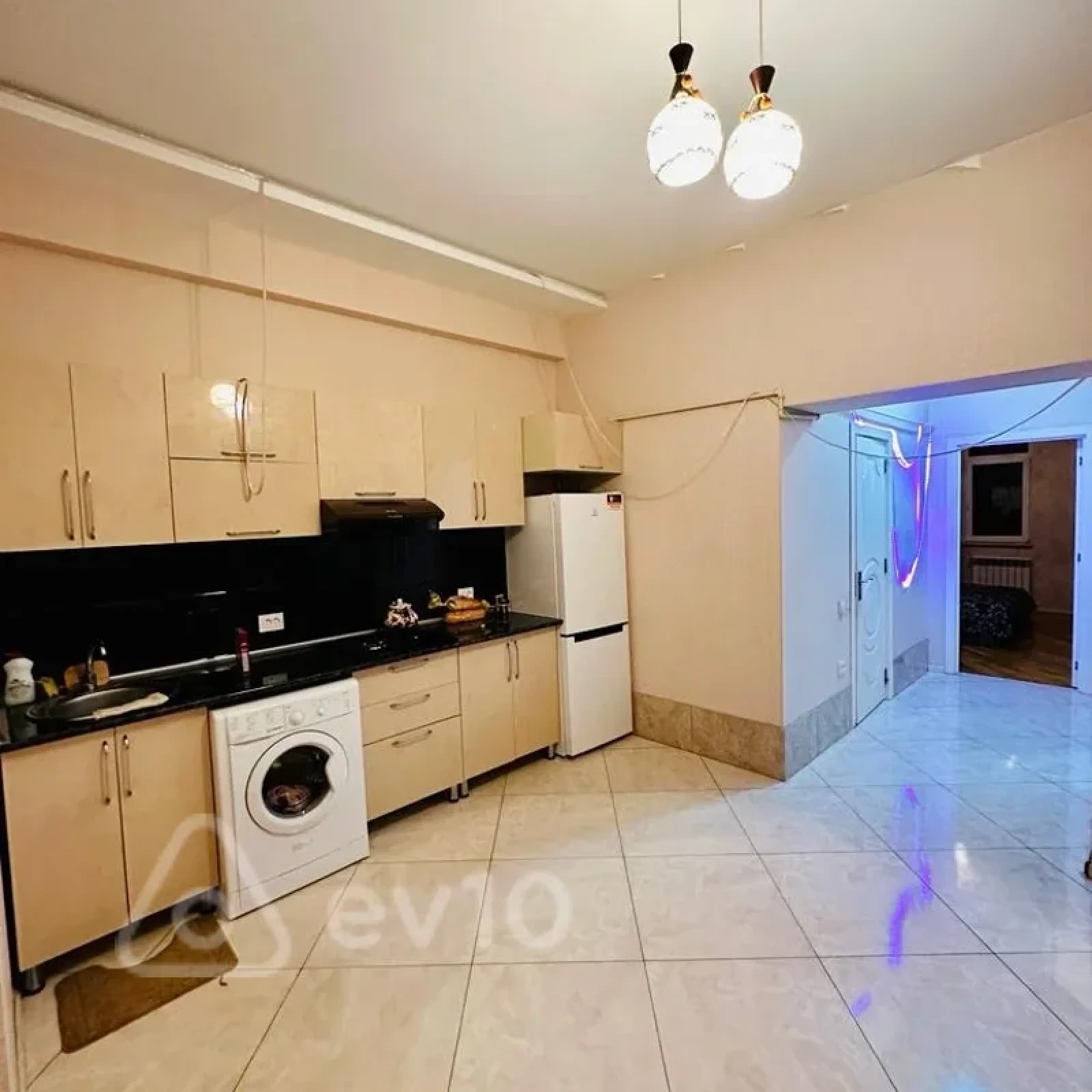 Kirayə verilir 2 otaqlı yeni tikili 63 m²