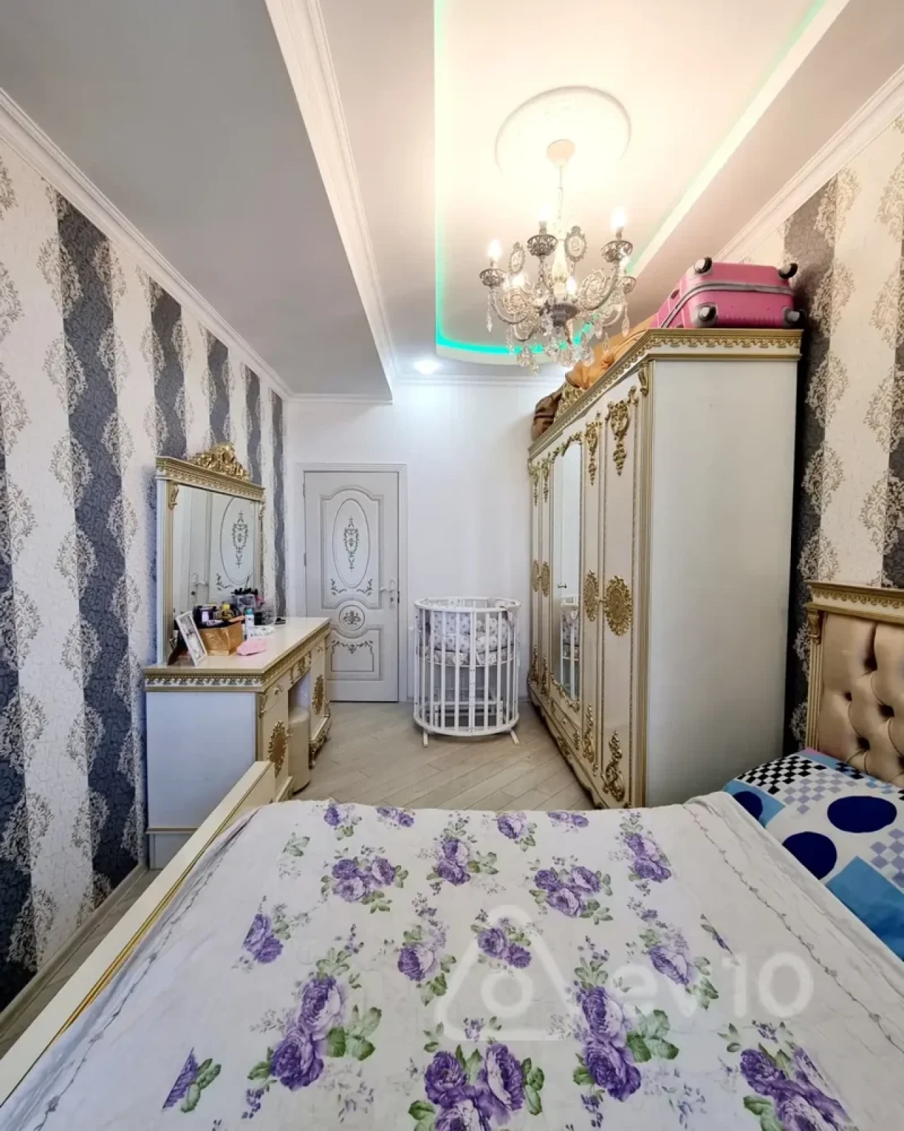 Kirayə verilir 2 otaqlı yeni tikili 90 m²