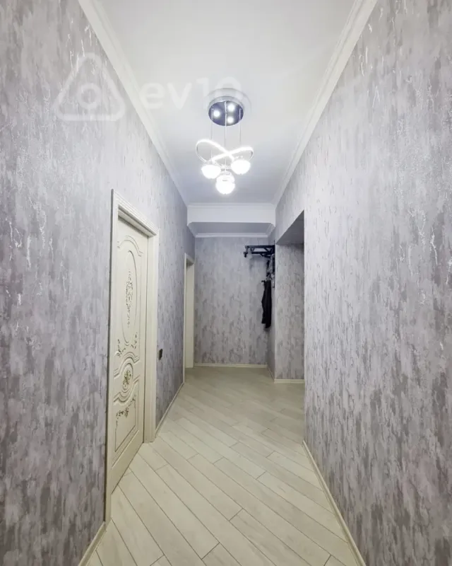 Kirayə verilir 2 otaqlı yeni tikili 90 m²