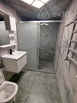 Kirayə verilir 3 otaqlı yeni tikili 75 m²