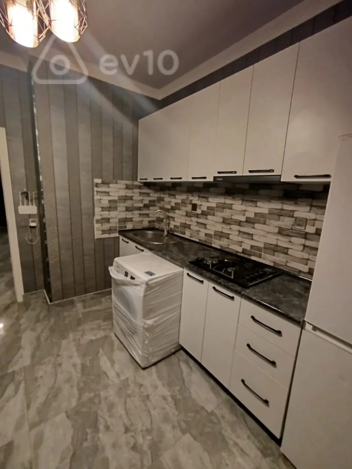 Kirayə verilir 3 otaqlı yeni tikili 75 m²