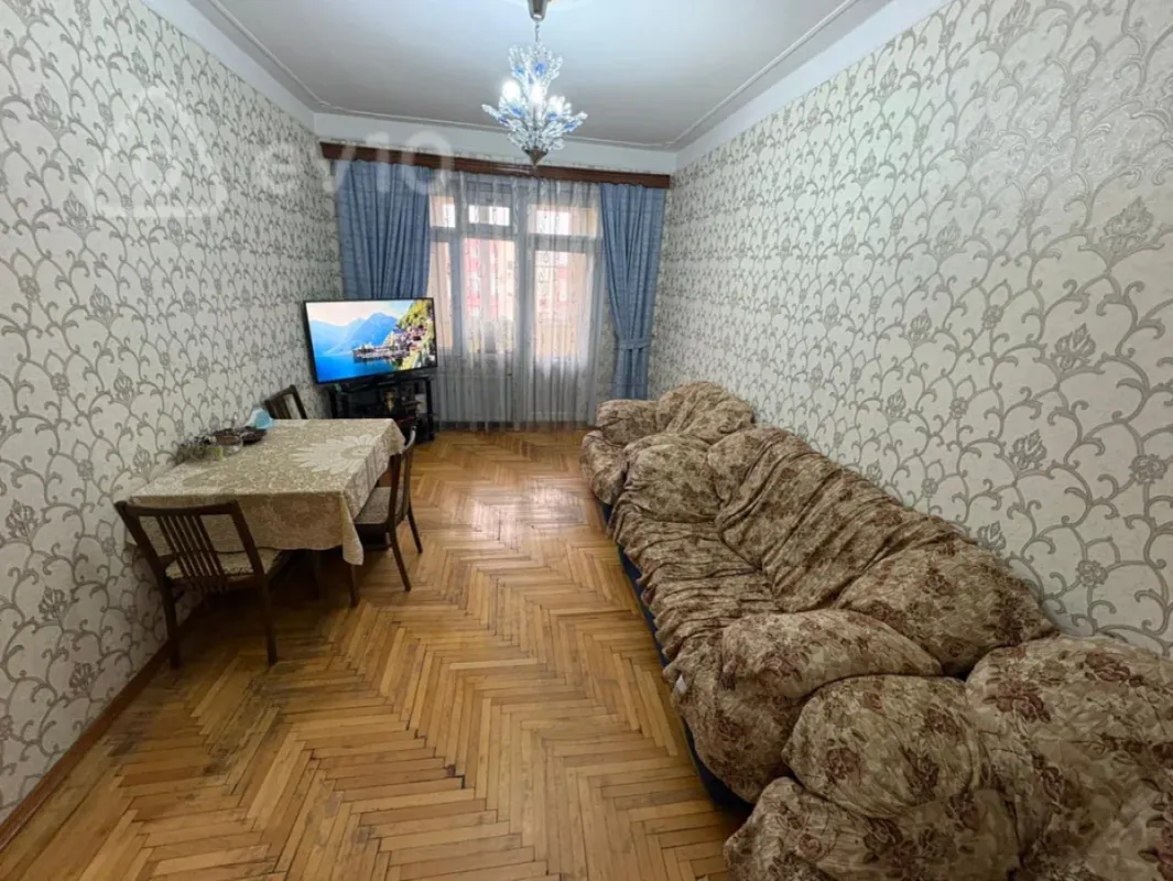Satılır 3 otaqlı köhnə tikili 71 m²