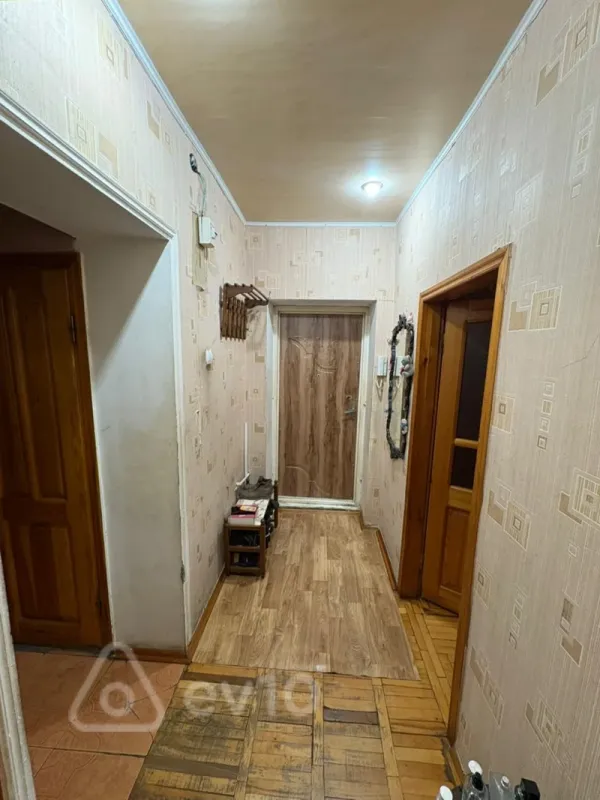 Satılır 3 otaqlı köhnə tikili 71 m²